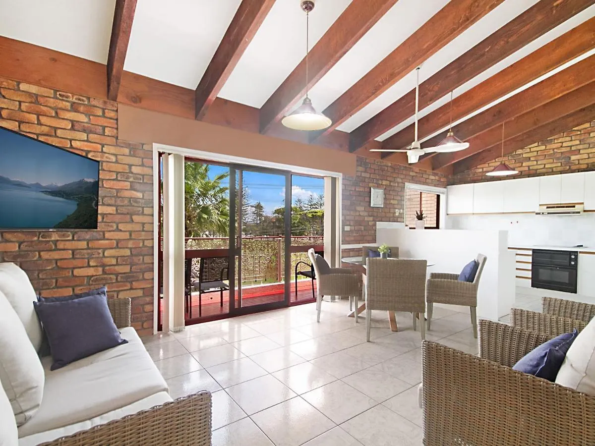 Coral Gardens Unit 2 Apartment Coolangatta