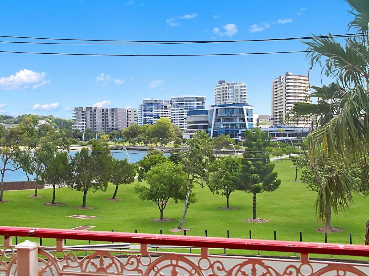 Coral Gardens Unit 2 Apartment Coolangatta